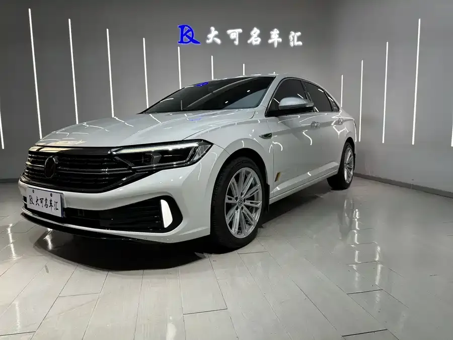 Volkswagen Sagitar 2023 Sagitar 300TSI DSG Beyond Edition 2023 — фото 1, купить с доставкой в Москву