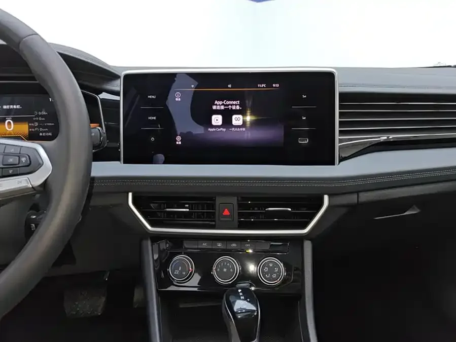 Volkswagen Sagitar 2024 Sagitar 200TSI DSG Flying Edition 2025 — миниатюра 4