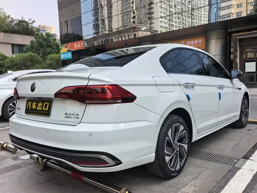 Volkswagen Bora Bora 2023 280TSI DSG Premium Edition 2023 — миниатюра 4