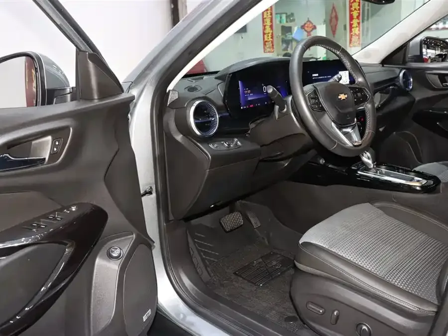 Chevrolet Star Mylo 2022 Xingmailuo 1.5T CVT Trendy Edition 2023 — миниатюра 3