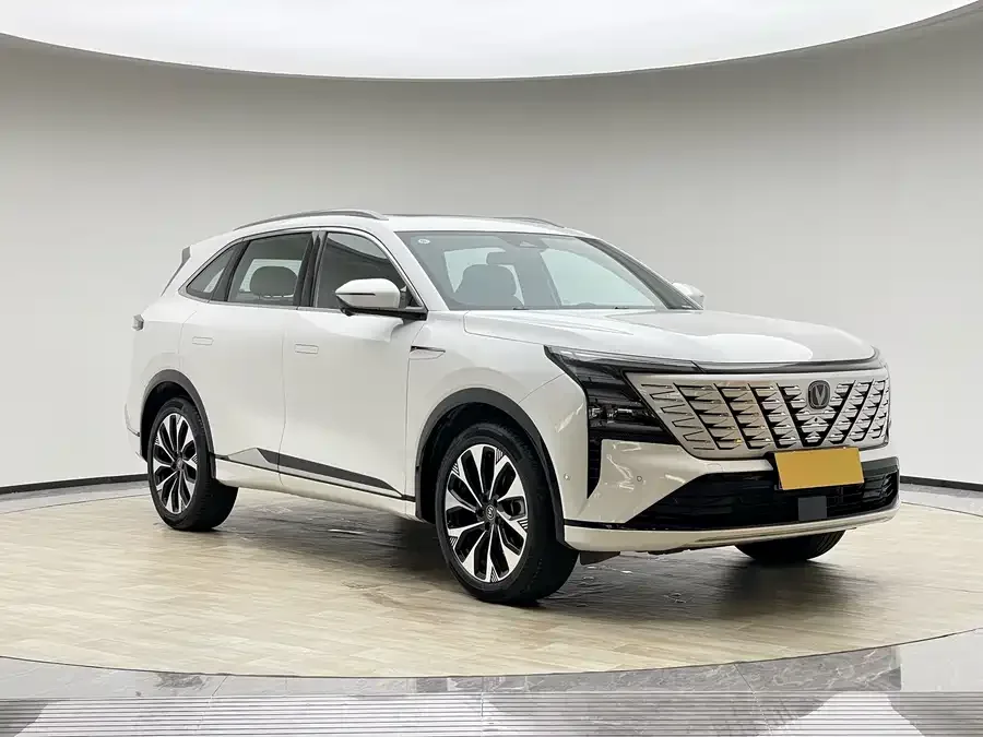 Changan CS75PLUS Changan CS75PLUS 2025 Fourth Generation Ultra 2.0T New Blue Whale Smart Engine Edition 2025 — миниатюра 3