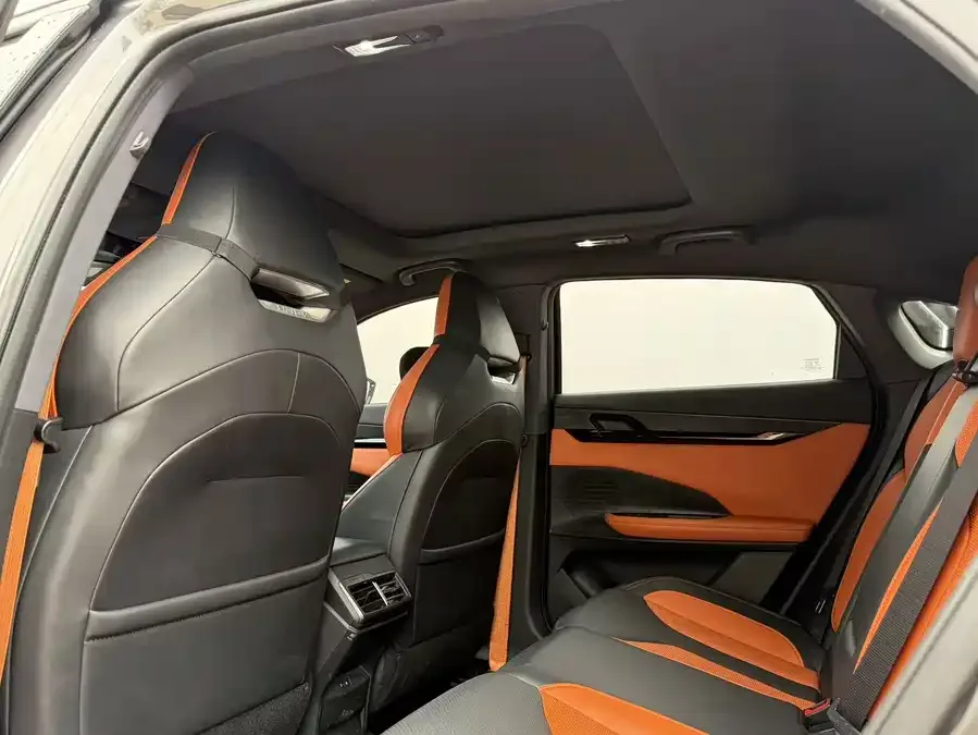 Changan UNI-V Changan UNI-V 2023 1.5T Sports Edition 2023 — миниатюра 4
