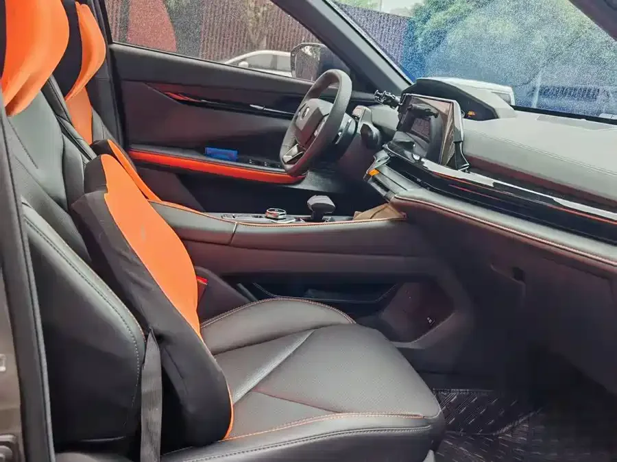 Changan UNI-V Changan UNI-V 2023 1.5T Premium Edition 2023 — миниатюра 3