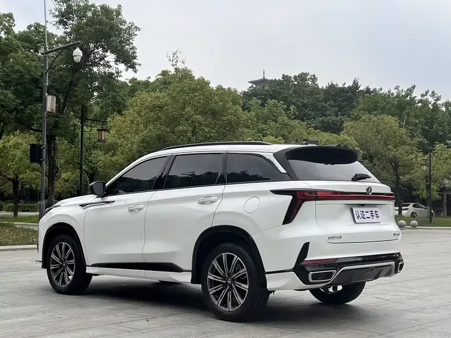 Changan CS75PLUS Changan CS75PLUS 2024 Third Generation Champion Edition 1.5T Smart Driving and Navigation Edition 2025 — миниатюра 3