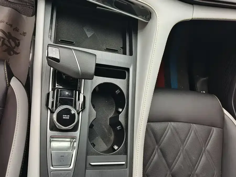 Changan CS75PLUS Changan CS75PLUS 2023 third-generation 1.5T automatic premium model 2024 — миниатюра 3