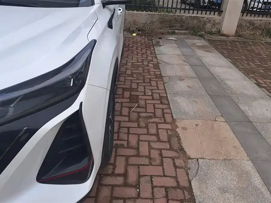 Changan CS75PLUS Changan CS75PLUS 2022 Second Generation 1.5T Automatic Premium Edition 2022 — миниатюра 2