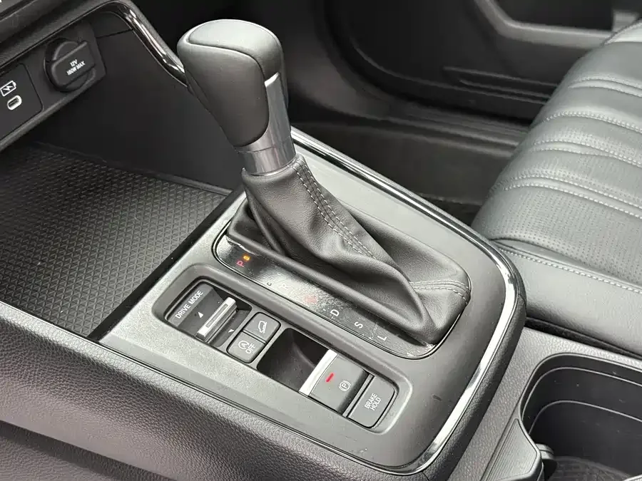Honda Breeze Haoying 2025 240TURBO 2WD Luxury Edition 5 Seaters 2025 — миниатюра 4