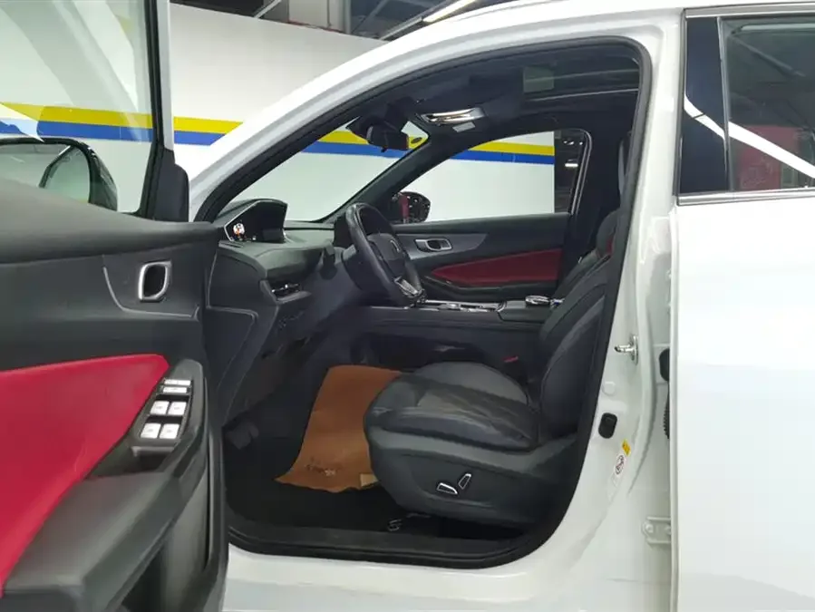 Changan CS55 Plus Changan CS55PLUS 2024 third generation 1.5T DCT premium model 2023 — миниатюра 3