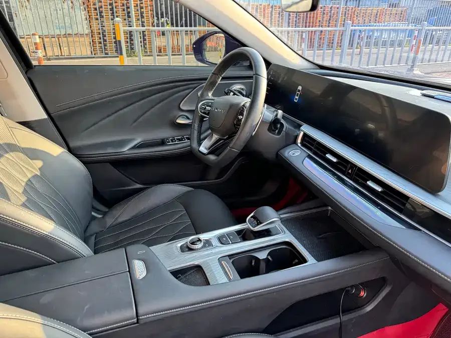 Chery Arrizo 8 Arrizo 8 2025 1.6T DCT 2025 — миниатюра 3