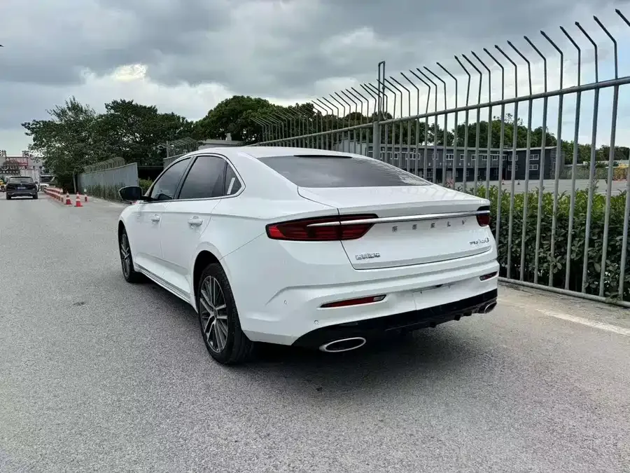 Geely Xingrui Xingrui 2023 2.0TD Premium Edition 2022 — миниатюра 4