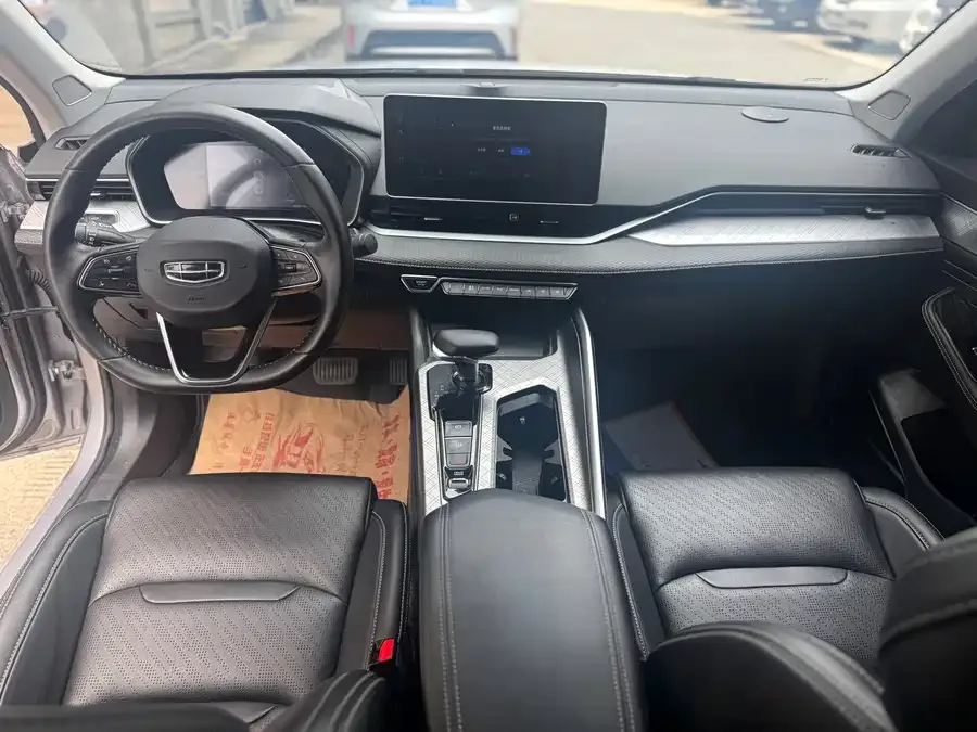 Geely Xingrui Xingrui 2023 2.0TD Luxury 2023 — миниатюра 3