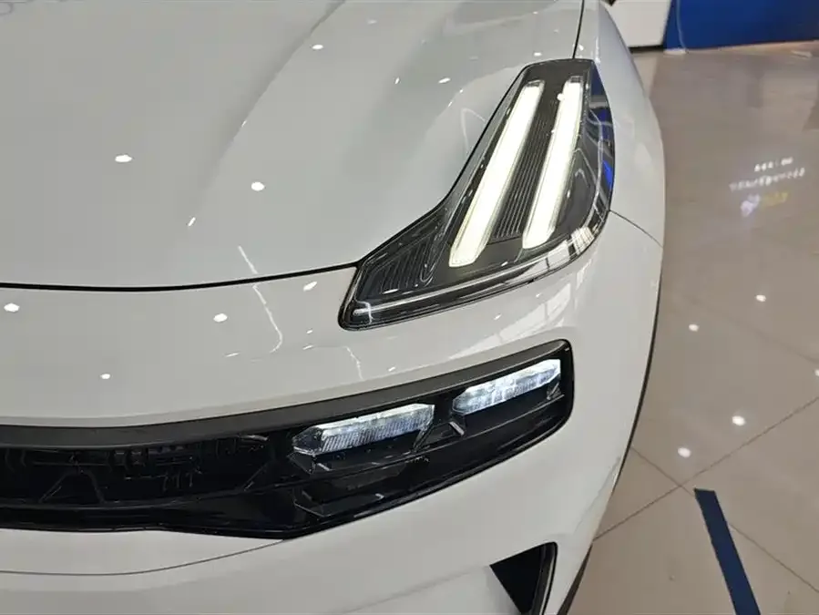 Lynk & Co 06 Lynk & Co 06 2023 Remix 1.5T Halo 2023 — миниатюра 2