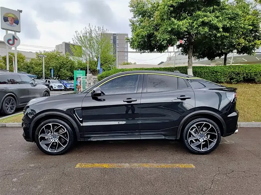 Lynk & Co 05 Lynk & Co 05 2022 2.0TD two-wheel drive shines Halo 2022 — миниатюра 3