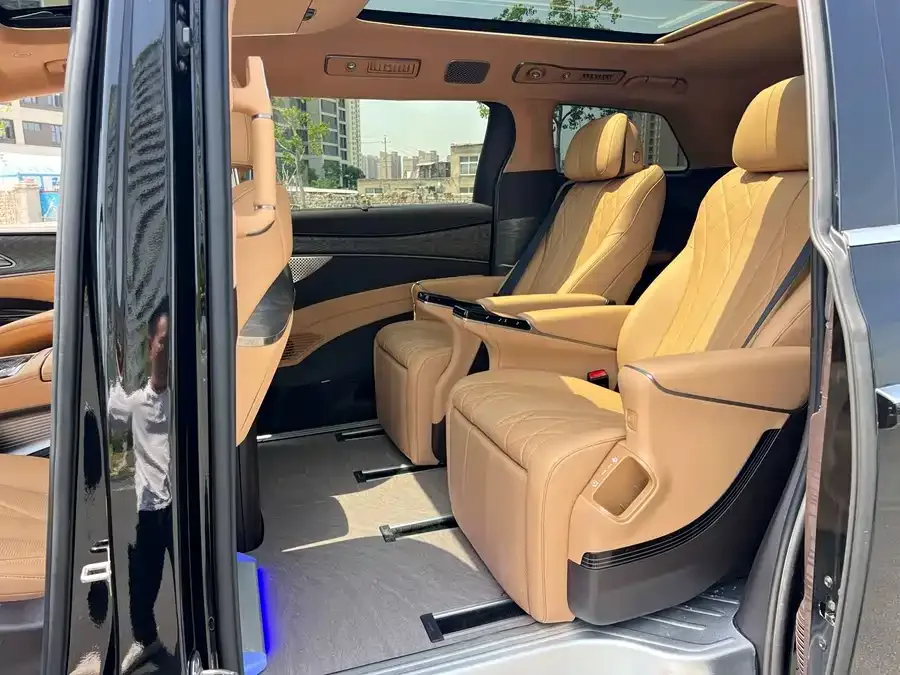 BYD D9 BYD D9 2025 DM-i Intelligent Driving Edition 1020 4WD Premium Edition 2025 — миниатюра 2