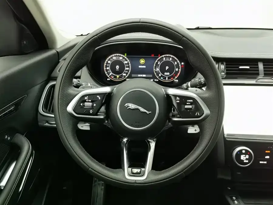 Jaguar E-Pace 2024 aggressive sports version R-DYNAMIC S 2024 — миниатюра 5