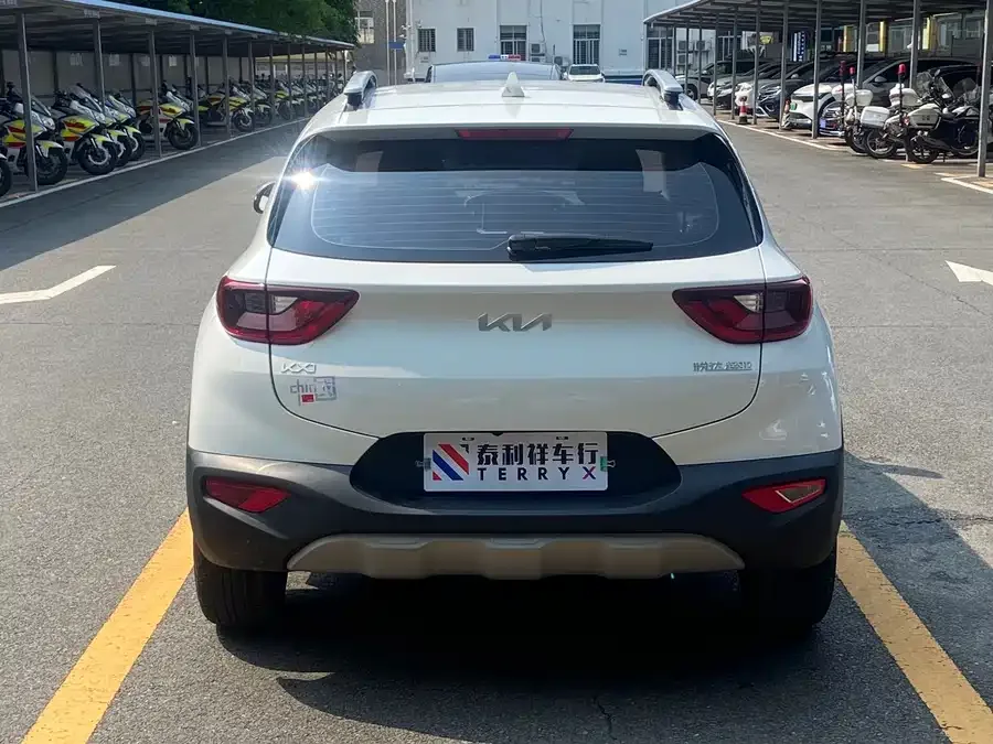Kia KX1 2021 Yipao 1.4L Automatic Fun Fashion Model 2022 — миниатюра 2