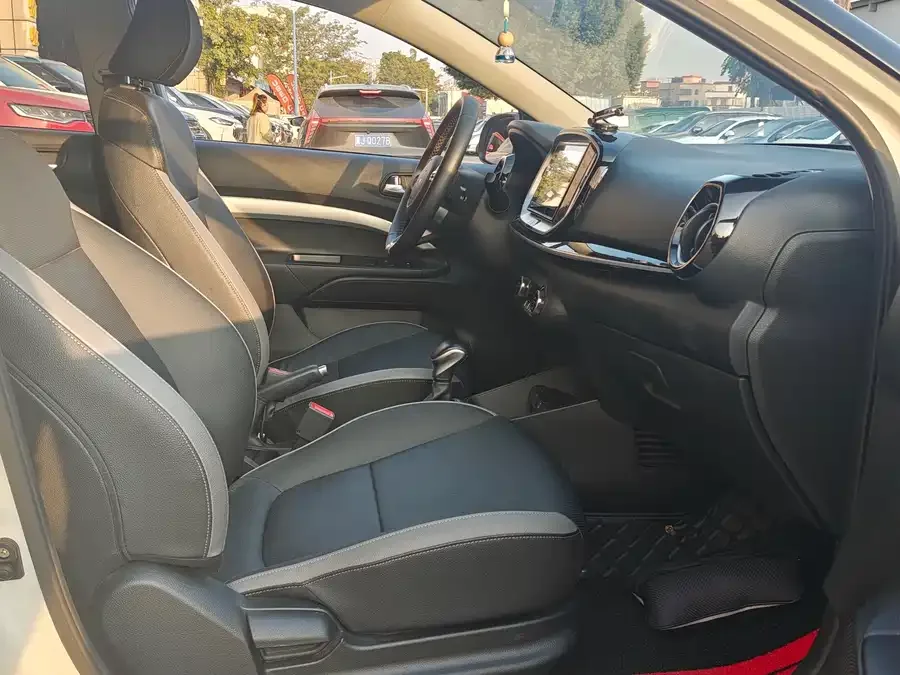 Kia KX1 2021 Yipao 1.4L CVT Sunroof Model 2022 — миниатюра 4