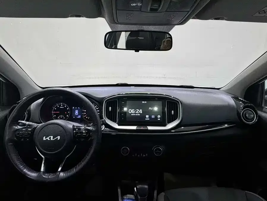 Kia KX1 Yipao 2021 1.4L CVT fun sunroof model 2022 — миниатюра 4
