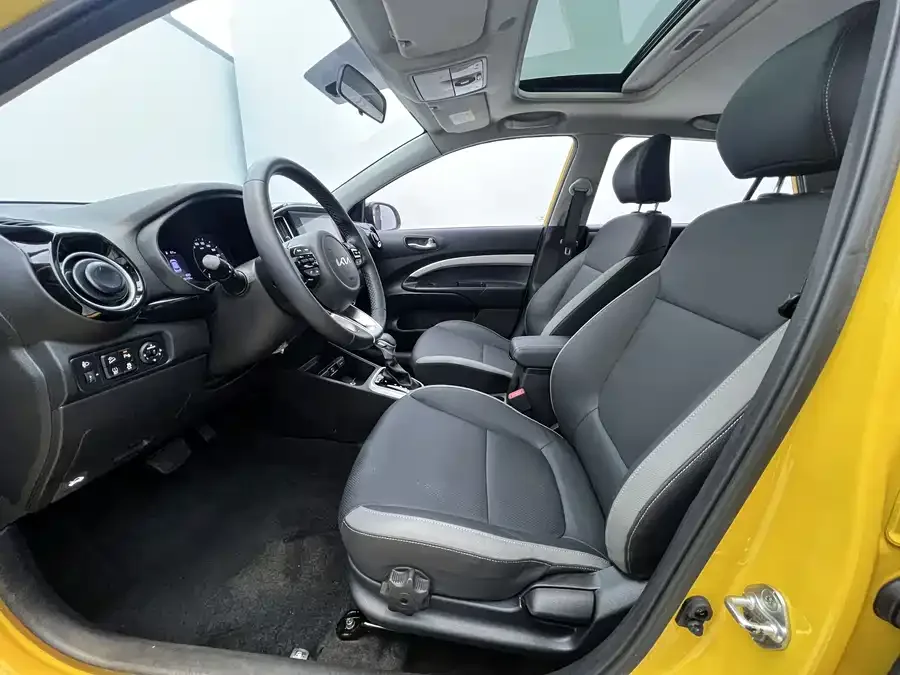 Kia KX1 2021 Yipao 1.4L CVT Sunroof Model 2022 — миниатюра 3
