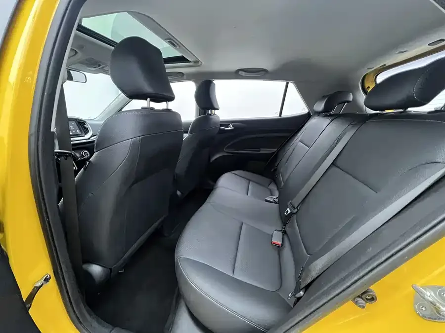 Kia KX1 2021 Yipao 1.4L CVT Sunroof Model 2022 — миниатюра 4