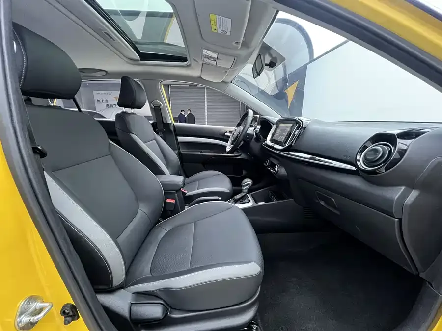 Kia KX1 2021 Yipao 1.4L CVT Sunroof Model 2022 — миниатюра 5