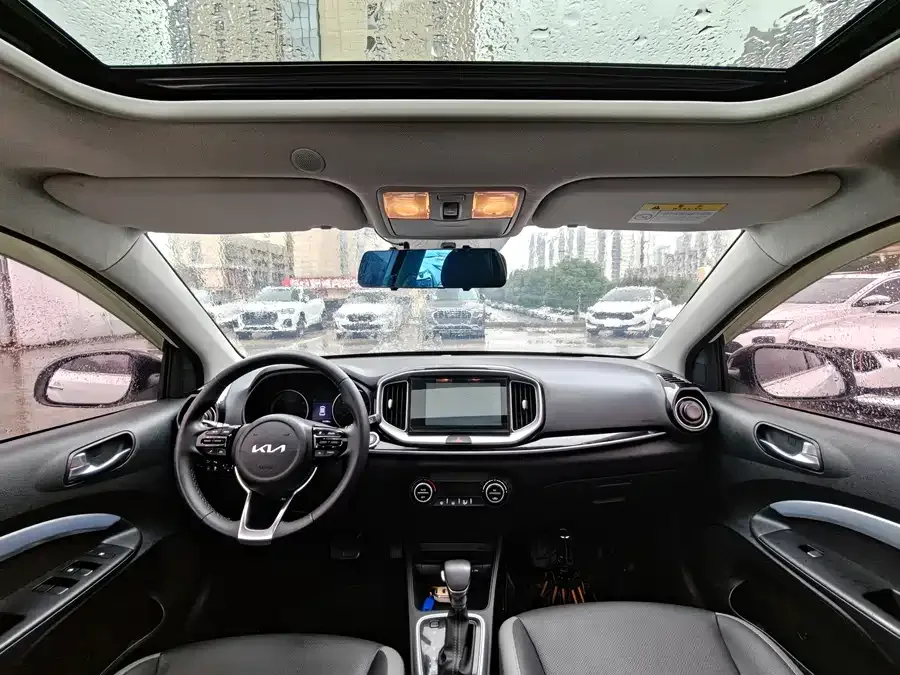 Kia KX1 2021 Yipao 1.4L CVT Sunroof Model 2022 — миниатюра 2