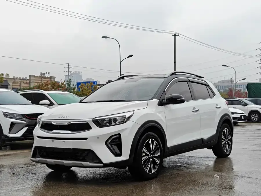 Kia KX1 2021 Yipao 1.4L CVT Sunroof Model 2022 — фото 1, купить с доставкой в Москву