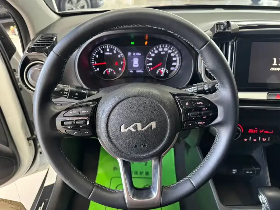 Kia KX1 Yipao 2021 1.4L CVT fun sunroof model 2022 — миниатюра 3