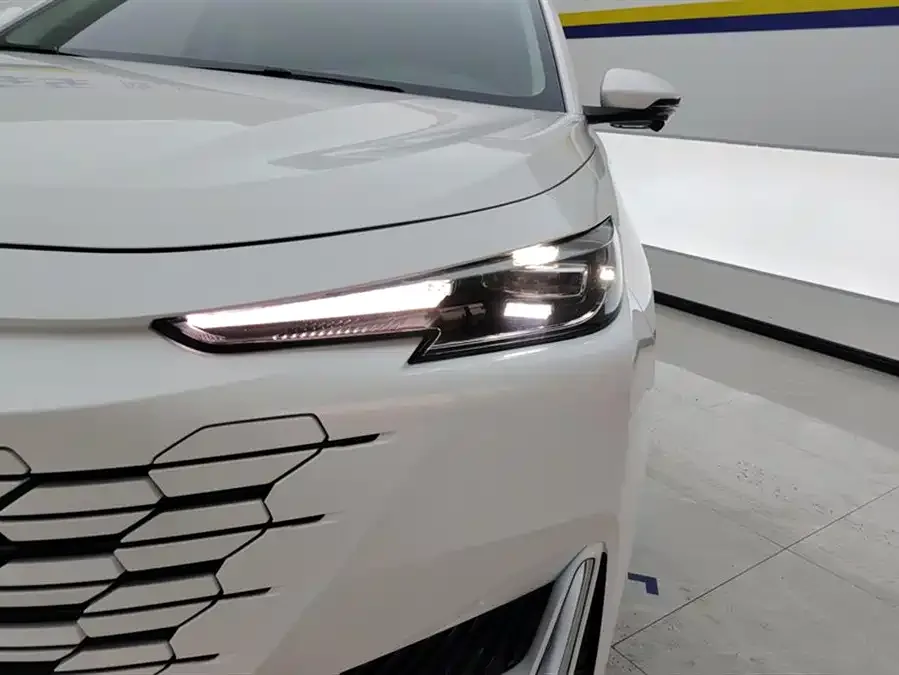 Changan UNI-K Changan UNI-K 2021 2.0T Excellence Edition 2022 — миниатюра 2