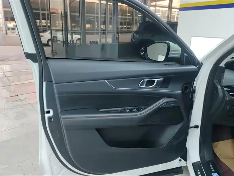 Changan UNI-K Changan UNI-K 2021 2.0T Excellence Edition 2022 — миниатюра 4
