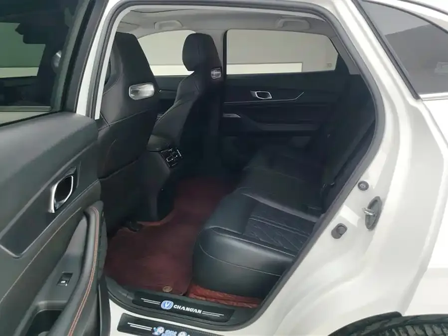 Changan UNI-K Changan UNI-K 2021 2.0T Excellence Edition 2022 — миниатюра 5