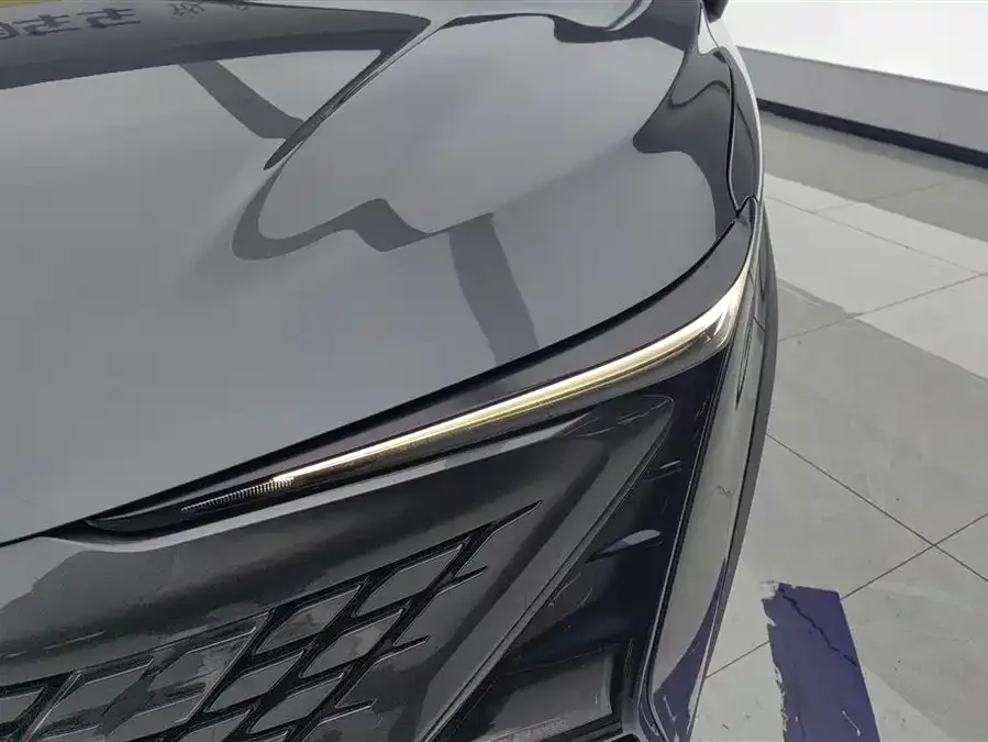 Changan UNI-T Changan UNI-T 2022 1.5T Premium Edition 2022 — миниатюра 2