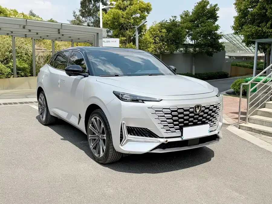 Changan UNI-K Changan UNI-K 2023 2.0T 2WD Yueling Edition 2023 — миниатюра 3