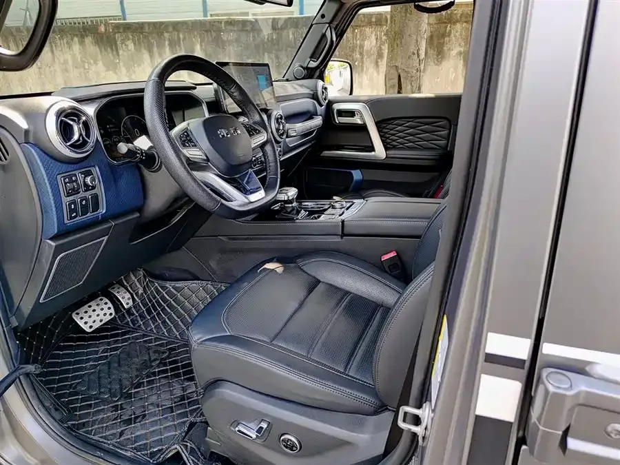 BAIC BJ40 Beijing Off-road BJ40 2023 2.0T Automatic 4WD Touring Tower Champion Edition 2024 — миниатюра 4