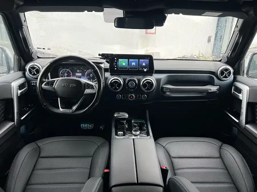 BAIC BJ40 Beijing Off-road BJ40 2023 2.0T Automatic 4WD City Hunter Edition Knight Edition 2022 — миниатюра 4