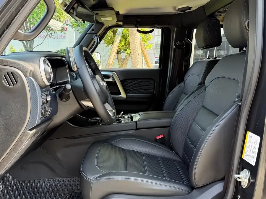 BAIC BJ40 Beijing Off-road BJ40 2023 2.0D Automatic 4WD Blade Hero Edition Knight Edition 2022 — миниатюра 4