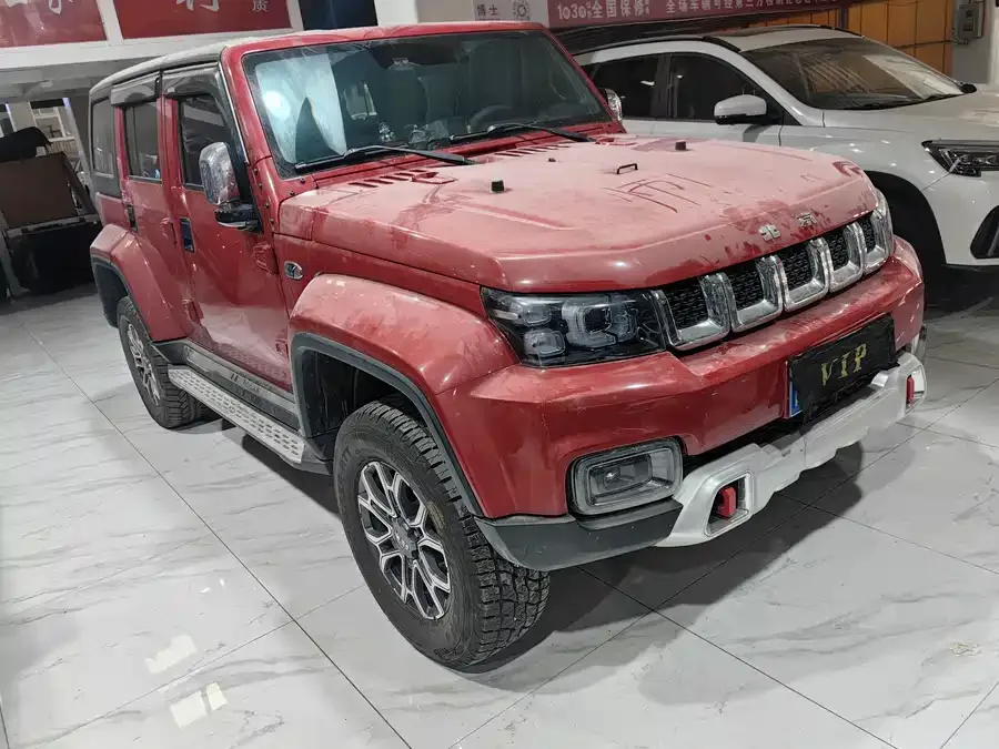 BAIC BJ40 Beijing Off-road BJ40 2023 2.0T Automatic 4WD City Hunter Edition Knight Edition 2023 — миниатюра 3