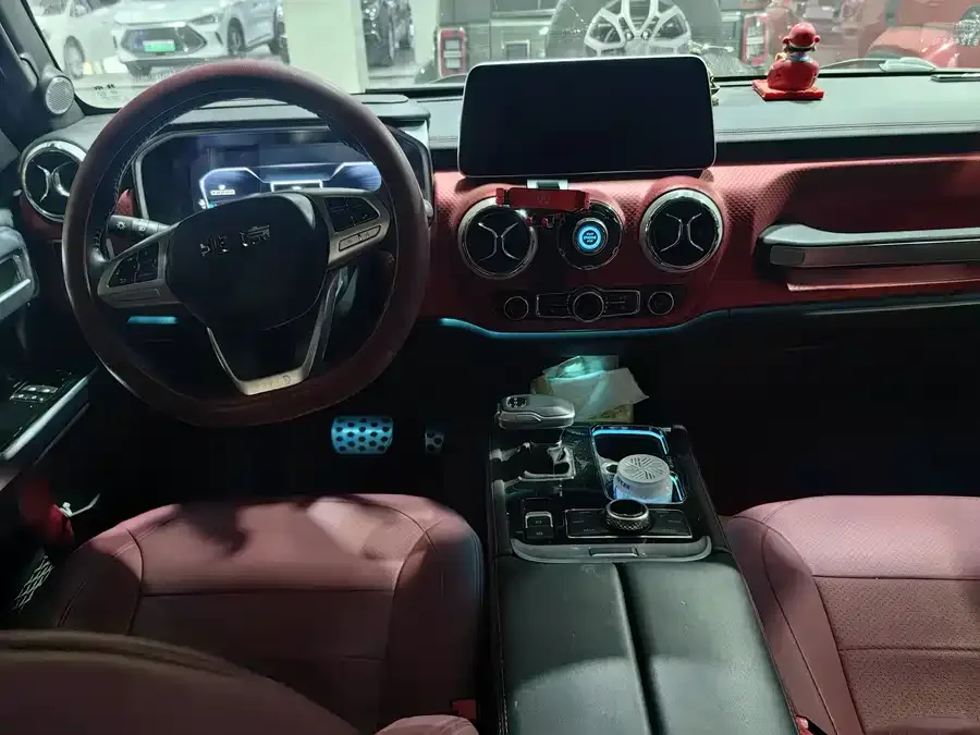 BAIC BJ40 Beijing Off-road BJ40 2023 2.0T Automatic 4WD City Hunter Edition Knight Edition 2023 — миниатюра 5