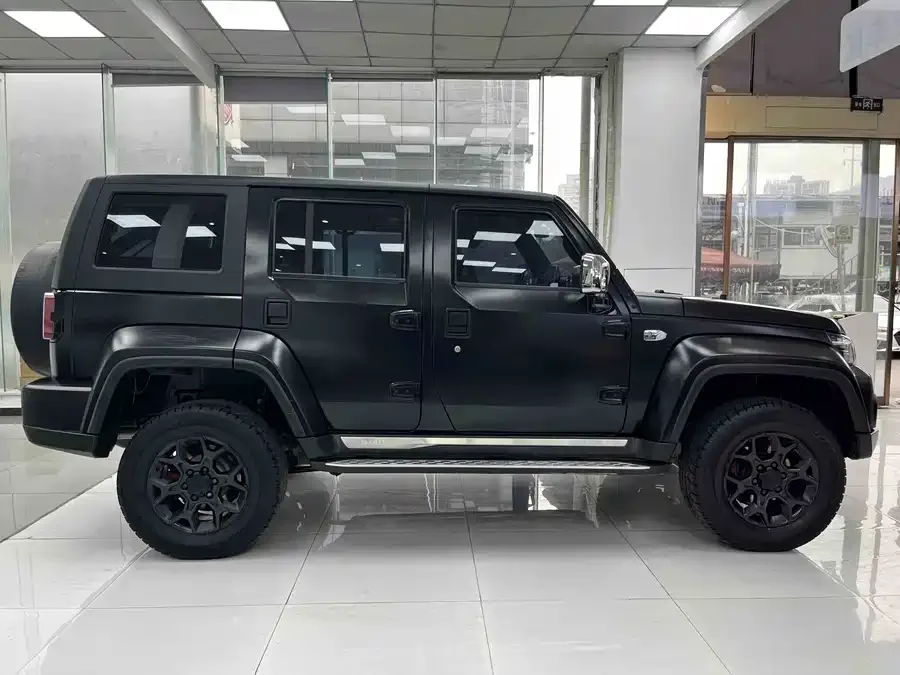 BAIC BJ40 Beijing Off-road BJ40 2021 2.0D Automatic 4WD Blade Hero Edition Knight Type (Front and Rear Electric Locks) 2023 — миниатюра 4