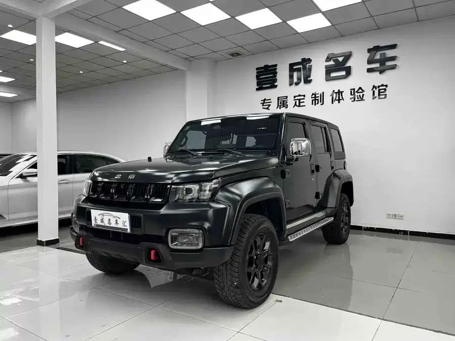BAIC BJ40 Beijing Off-road BJ40 2021 2.0D Automatic 4WD Blade Hero Edition Knight Type (Front and Rear Electric Locks) 2023 — фото 1, купить с доставкой в Москву