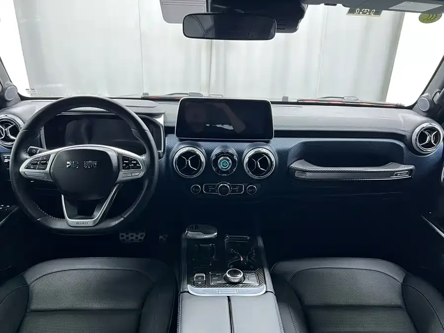 BAIC BJ40 Beijing Off-road BJ40 2021 2.0D Automatic 4WD Blade Hero Edition Knight Type (Front and Rear Electric Locks) 2022 — миниатюра 2