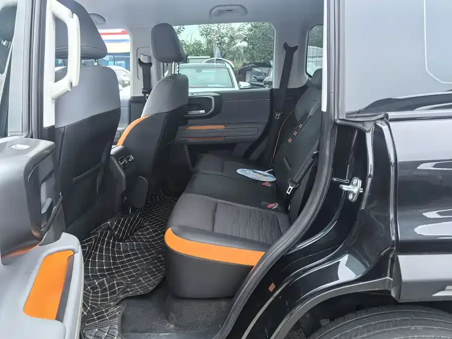 BAIC BJ40 Beijing Off-road BJ40 2024 2.0T New City Hunter Edition Pioneer Model 2024 — миниатюра 2