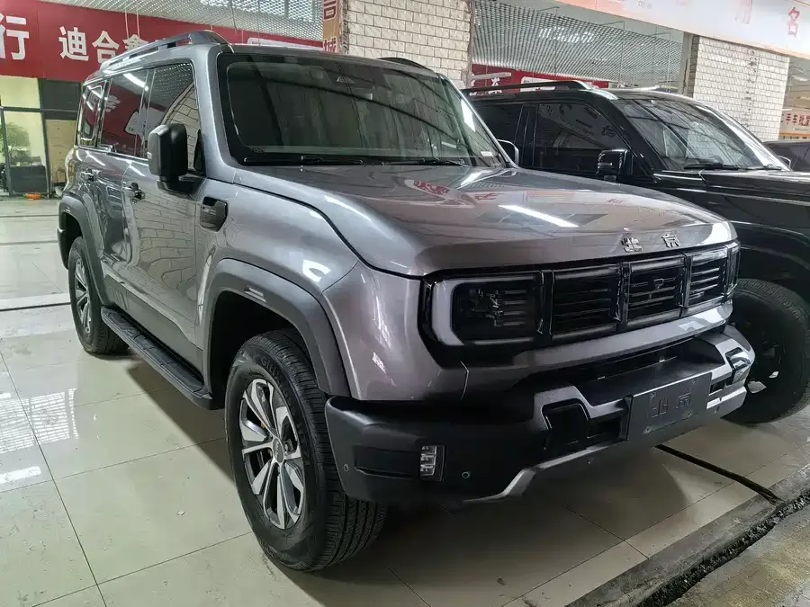 BAIC BJ40 Beijing Off-road BJ40 2023 2.0T Automatic 4WD City Hunter Edition Knight Edition 2024 — миниатюра 3