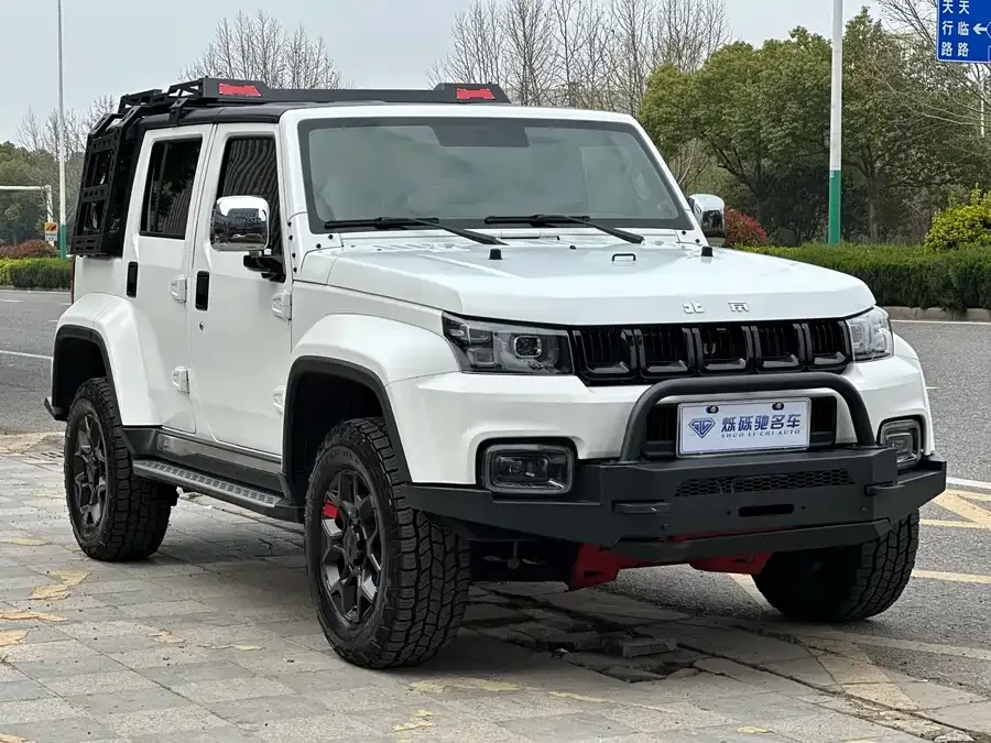 BAIC BJ40 Beijing Off-road BJ40 2023 2.0D Automatic 4WD Blade Hero Edition Knight Edition 2024 — миниатюра 3