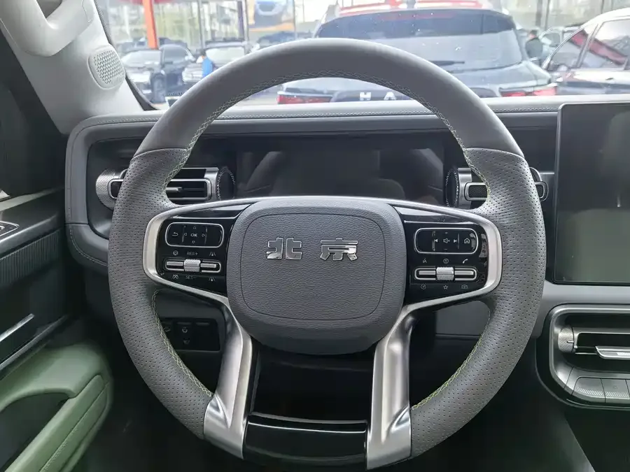 BAIC BJ40 Beijing Off-road BJ40 2024 2.0T New City Hunter Edition Pioneer Model 2024 — миниатюра 5