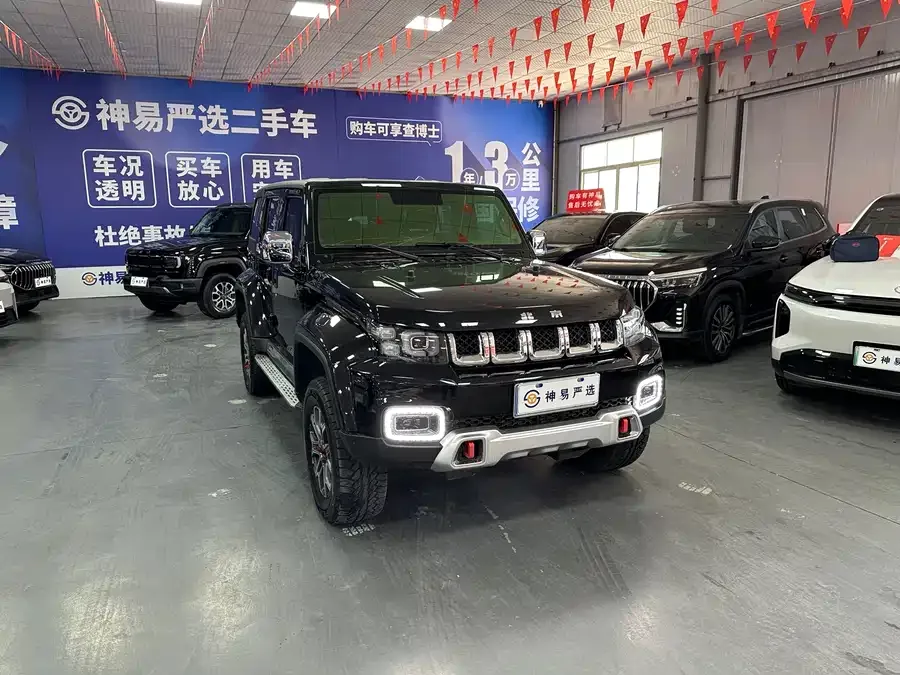 BAIC BJ40 Beijing Off-road BJ40 2024 2.0T City Hunter Glory Edition 2025 — миниатюра 5