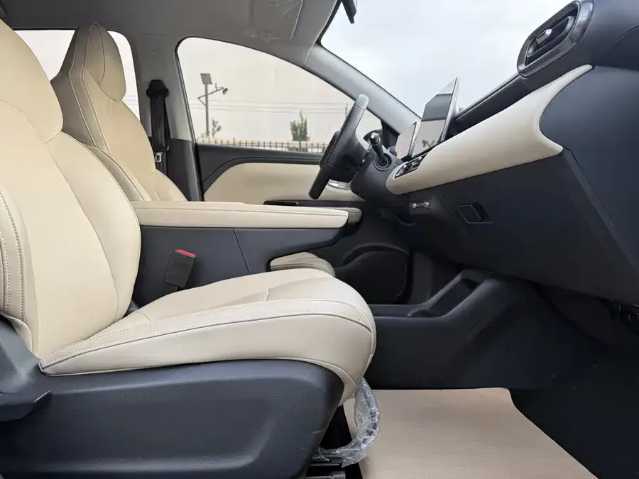 Wuling Bingo PLUS Wuling Bingo PLUS 2024 510km Flagship Edition Four-seater Edition 2024 — миниатюра 4
