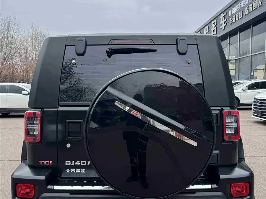 BAIC BJ40 Beijing Off-road BJ40 2024 2.0D Blade Hero Glory Edition 2025 — миниатюра 2