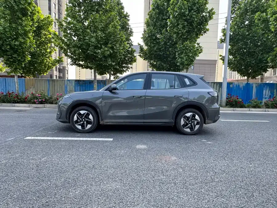 Geely Galaxy E5 Galaxy E5 2024 440km Explorer Edition 2025 — миниатюра 3