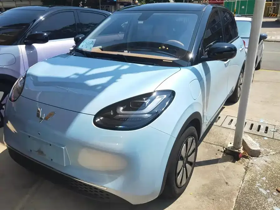 Wuling Bingo Wuling Bingo 2025 410KM Lingxi Premium Edition 2025 — фото 1, купить с доставкой в Москву
